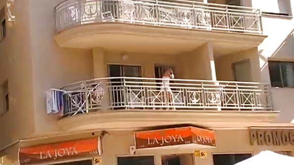 Aria ली आणि MILF इसाबेला Deltore संभोग एक यार